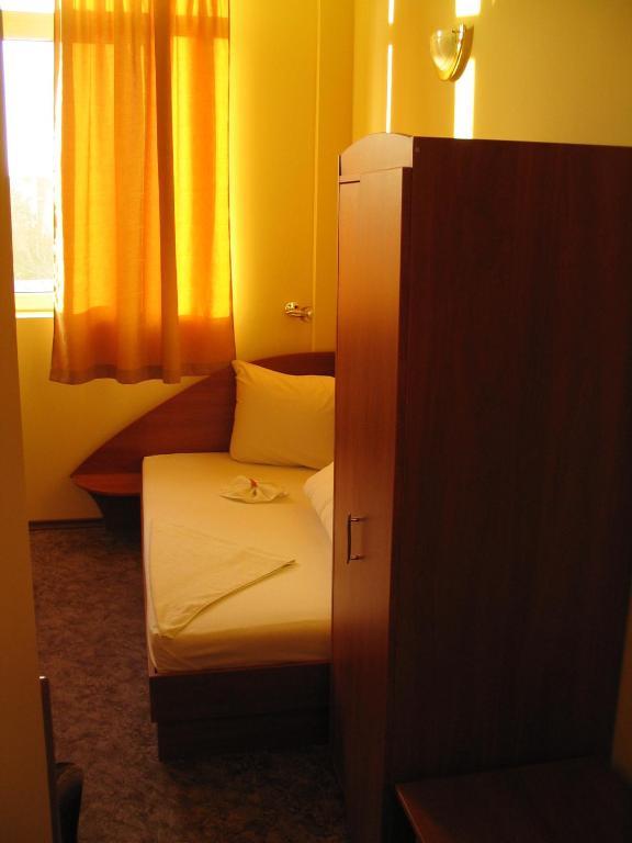 Family Hotel Familya Ruse Habitación foto