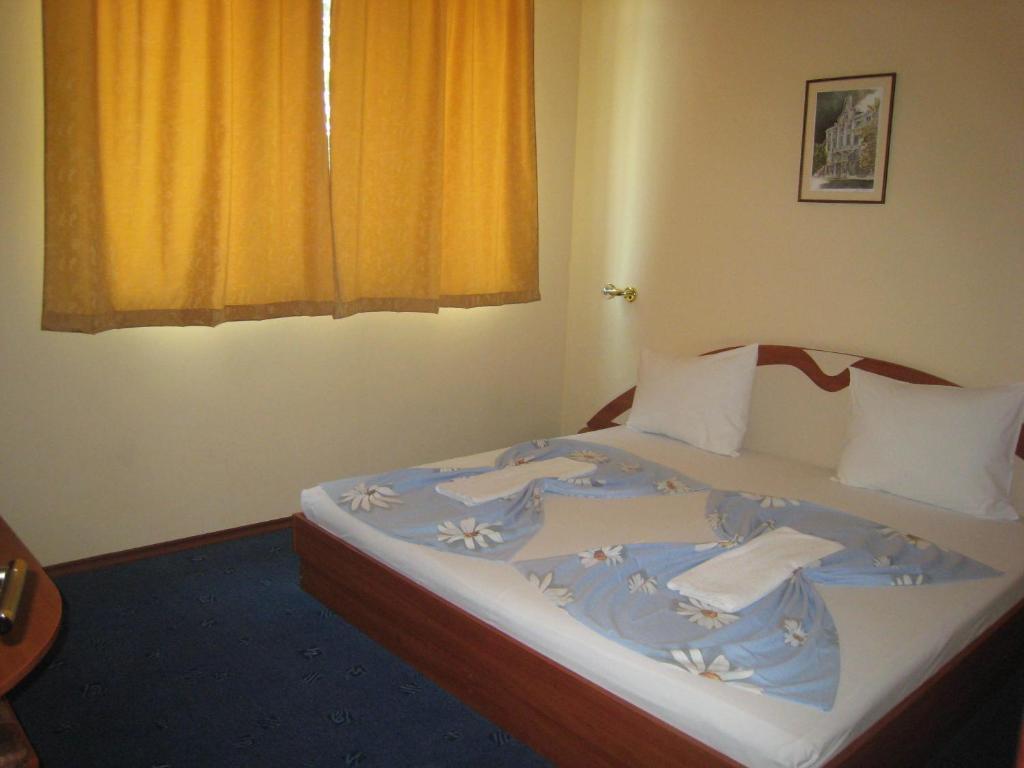 Family Hotel Familya Ruse Habitación foto